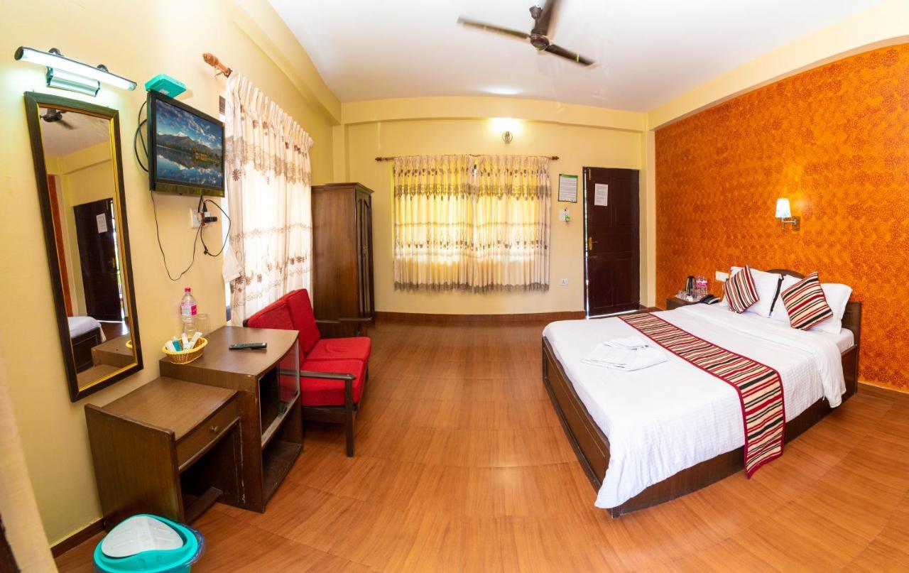 Butterfly Lodge Pokhara Ngoại thất bức ảnh