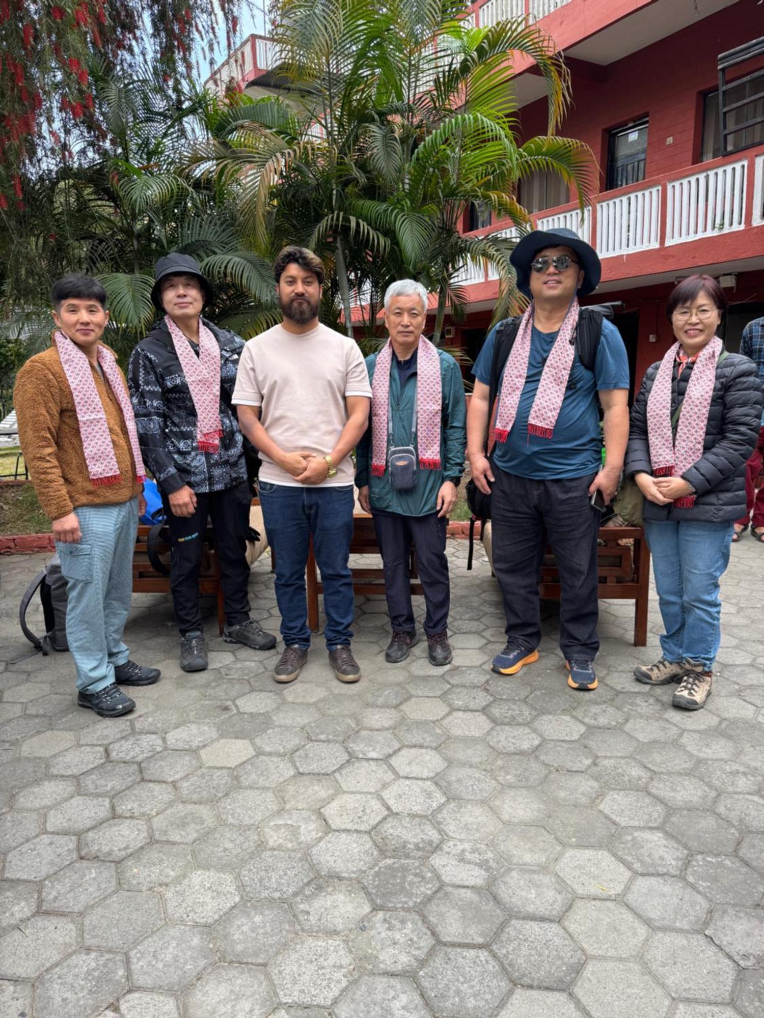 Butterfly Lodge Pokhara Ngoại thất bức ảnh